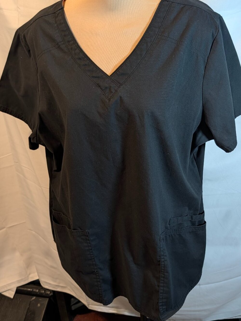 Scrubstar Scrub Top Womens Large Black V Neck Tunic Short Sleeve Pocket Nursing